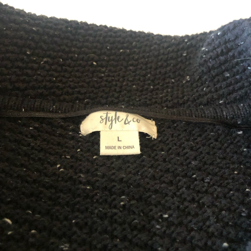 Black sweater - Picture 2 of 2